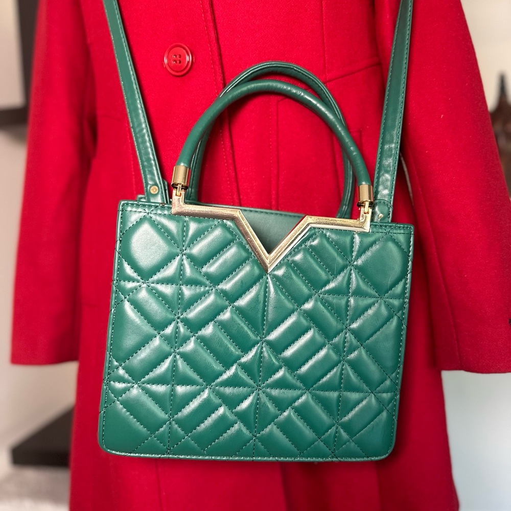 Elegant Green Quilted Handbag